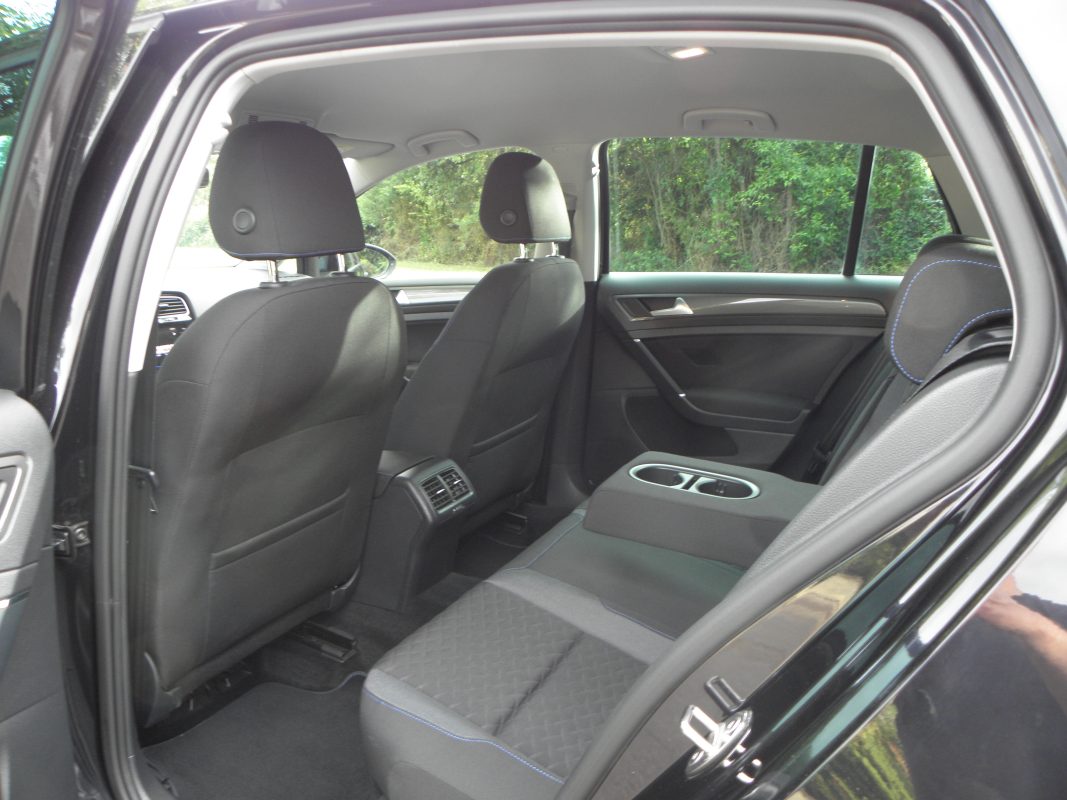 VOLKSWAGEN GOLF VII 1.0 TSI 116CH CONNECT 5 PORTES  / 6CV 2018