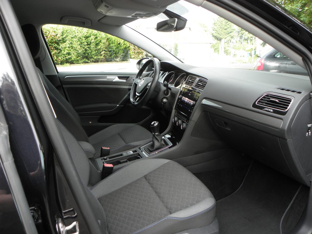 VOLKSWAGEN GOLF VII 1.0 TSI 116CH CONNECT 5 PORTES  / 6CV 2018