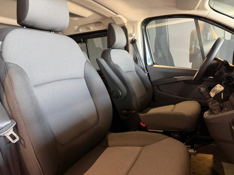RENAULT TRAFIC 8 PLACES L2H1 2.0 BLUE DCI 150 AUTO GRAND EVOLUTION / CLIM AV + AR / EASYLINK 8.P