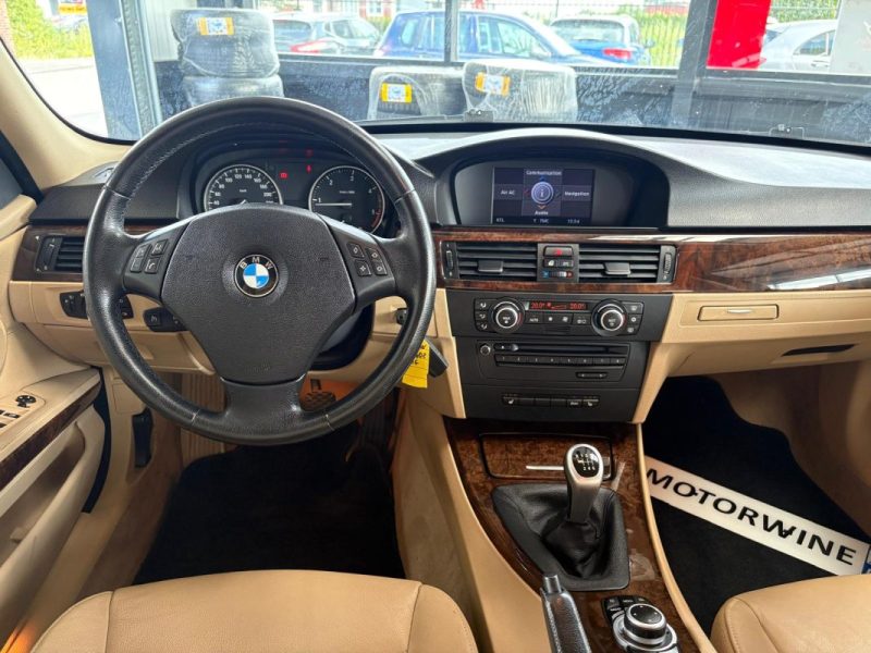 🔹BMW Série 3 318D 136Ch📡 Radar de recul ⭐ Sièges chauffants - Cuir ⏱️ Régulateur de vitesse