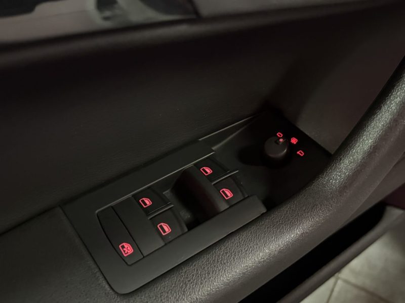 🟢 Audi A3 1.8 TFSI 160 cv S-line Sportback / Ecran / Camera / Cuir / Led / Régulateur / Gps / Bluet