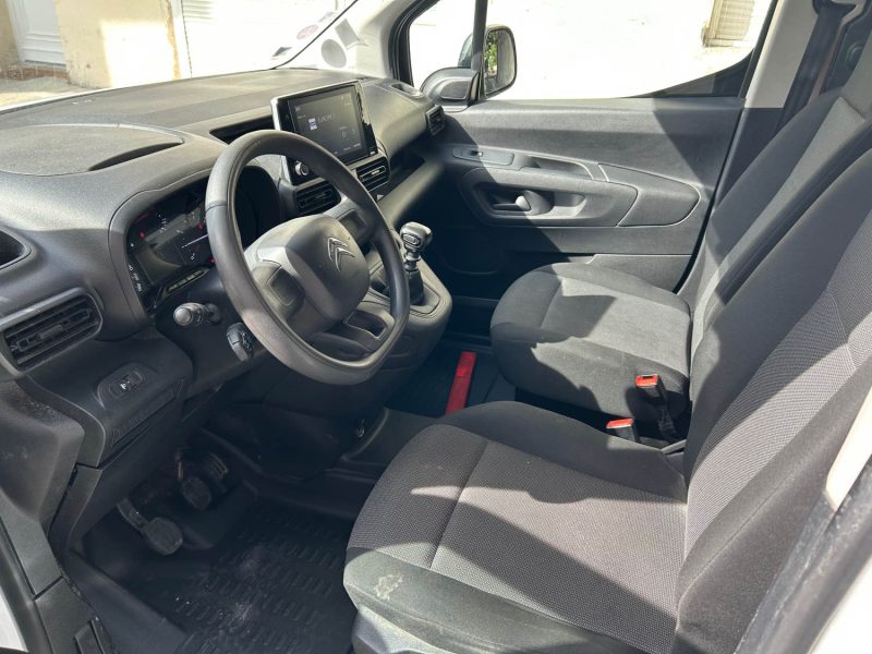 CITROEN BERLINGO M 650 1.2 110 CONTROL 12/2021 PRIX HT : 4990 € PRIX TTC : 5990