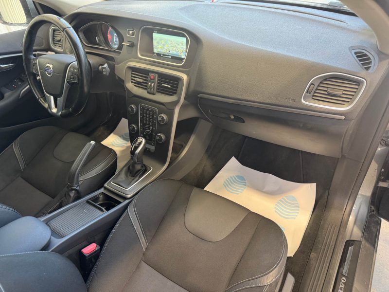 VOLVO V40 D3 2.0 TDI 150 Cv BUSINESS BOITE AUTO
