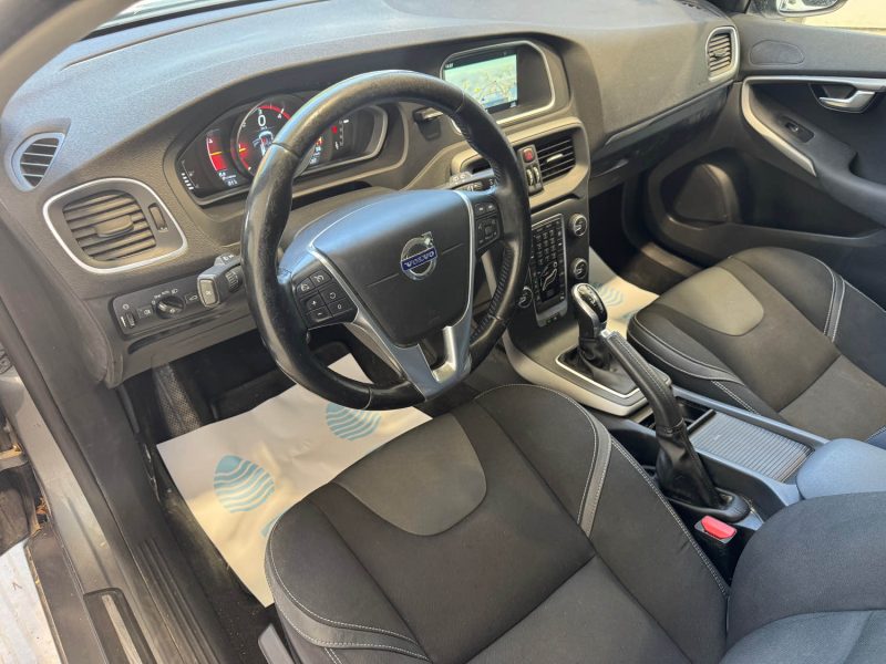 VOLVO V40 D3 2.0 TDI 150 Cv BUSINESS BOITE AUTO