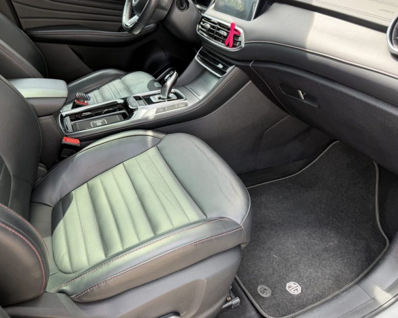 M.G. EHS 1.5T GDI PLUG-IN HYBRID COMFORT 2022 - FULL OPTION - ENTRETIENT COMPLET - GARANTIE 12 MOIS
