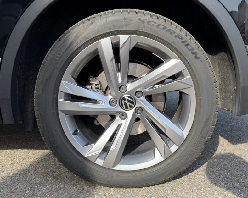 VOLKSWAGEN TIGUAN 245 ch R-LINE EDITITION -PHASE 2 - ENTRETIENT COMPLET - FULL OPTION