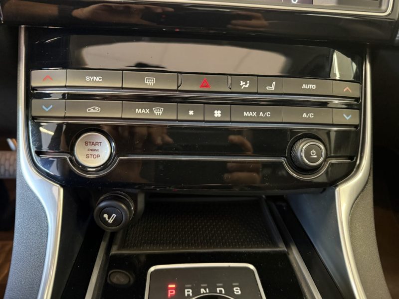 JAGUAR XE 2.0 D 180 ch Prestige BVA8