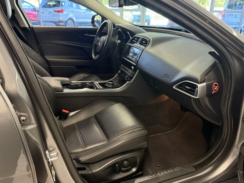 JAGUAR XE 2.0 D 180 ch Prestige BVA8