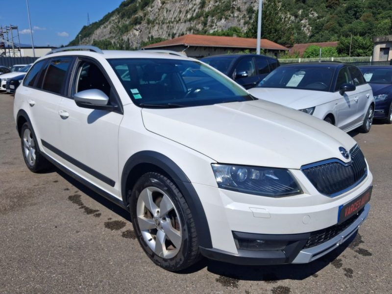 SKODA OCTAVIA COMBI SCOUT 2.0 TDI 184 CV DSG 4X4 BVA 
