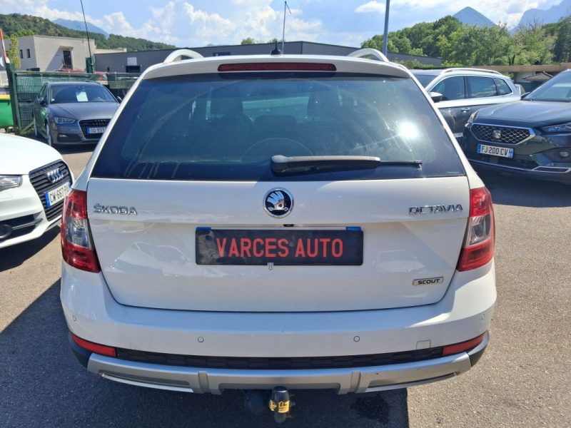 SKODA OCTAVIA COMBI SCOUT 2.0 TDI 184 CV DSG 4X4 BVA 