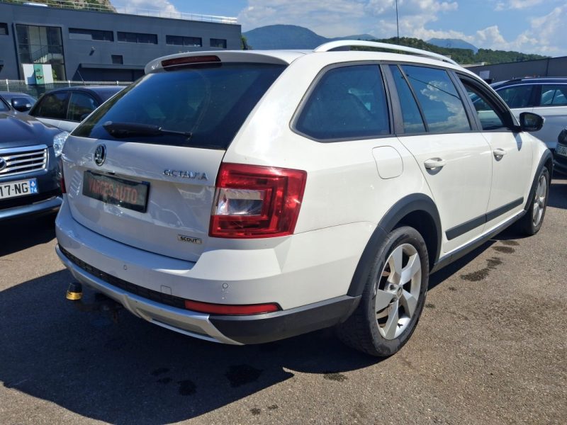 SKODA OCTAVIA COMBI SCOUT 2.0 TDI 184 CV DSG 4X4 BVA 