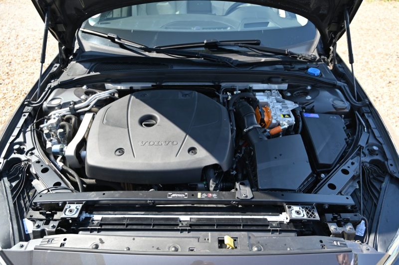 VOLVO S60 T6 AWD 253+145CH ULTIMATE STYLE CHROME PLUG-IN-HYBRID 04/2024 TVA RECUPERABLE