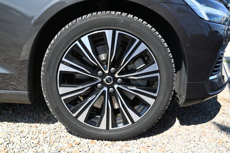 VOLVO S60 T6 AWD 253+145CH ULTIMATE STYLE CHROME PLUG-IN-HYBRID 04/2024 TVA RECUPERABLE