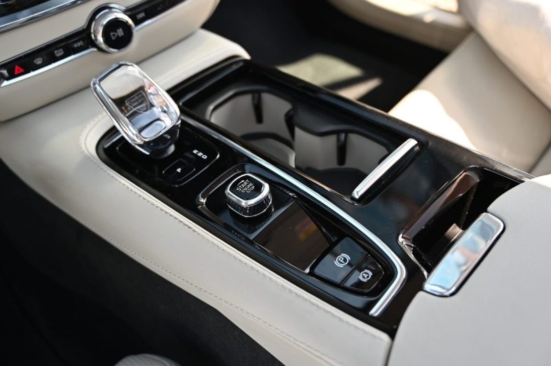 VOLVO S60 T6 AWD 253+145CH ULTIMATE STYLE CHROME PLUG-IN-HYBRID 04/2024 TVA RECUPERABLE