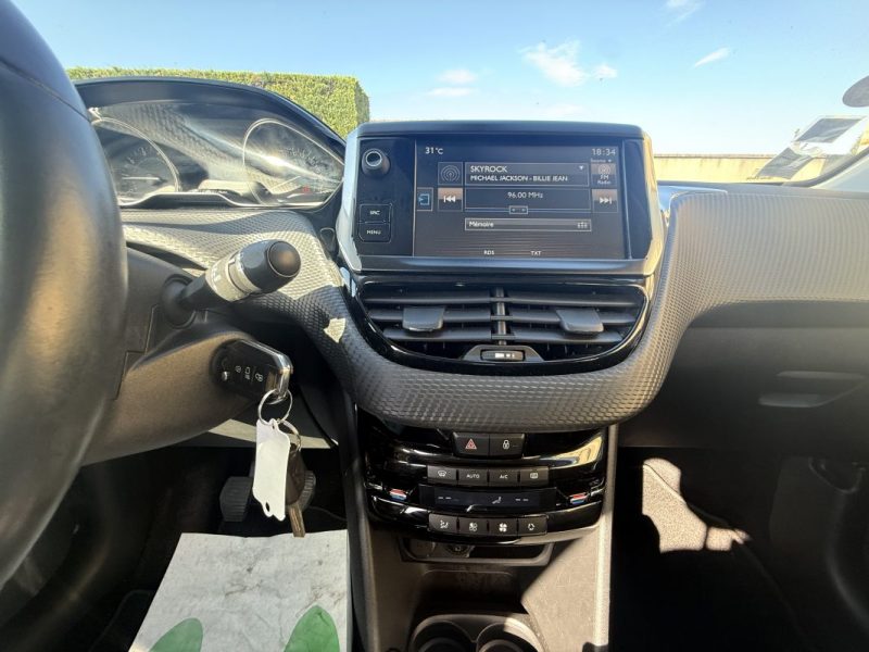 PEUGEOT 2008 1.2 THP 110 ALLURE 2015