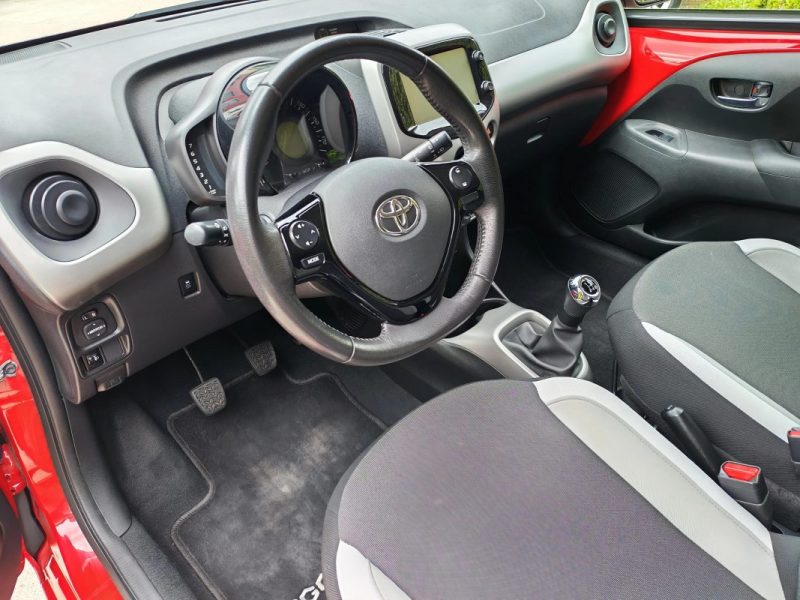 Toyota Aygo II 1.0l VVTI X-Play - Garantie 6 mois