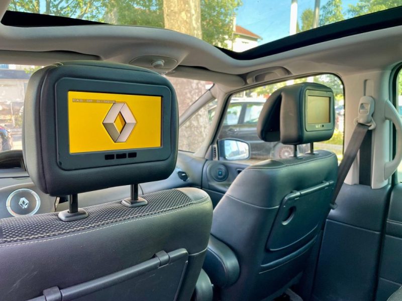 RENAULT GRAND ESPACE IV 2.0 dCi 130 25TH 7 Places