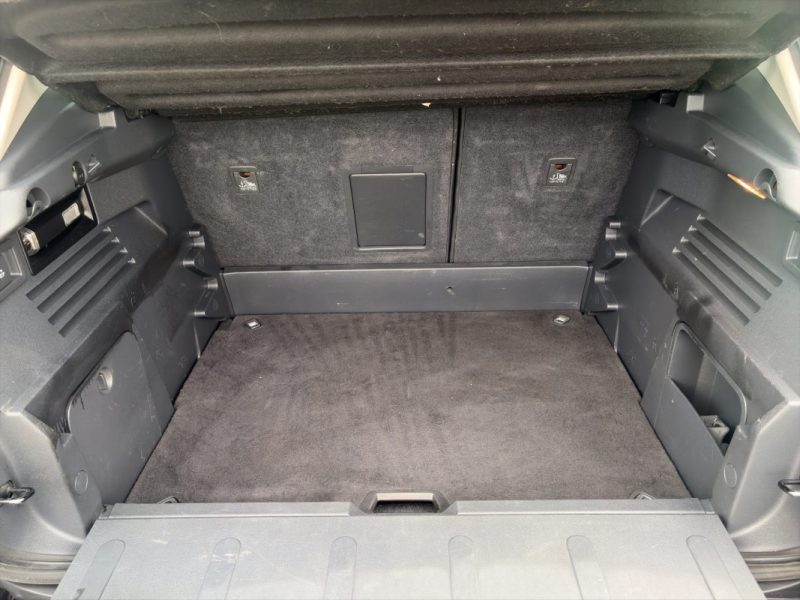 PEUGEOT 3008 1.6 HDI 110 cv Allure / Toit panoramique