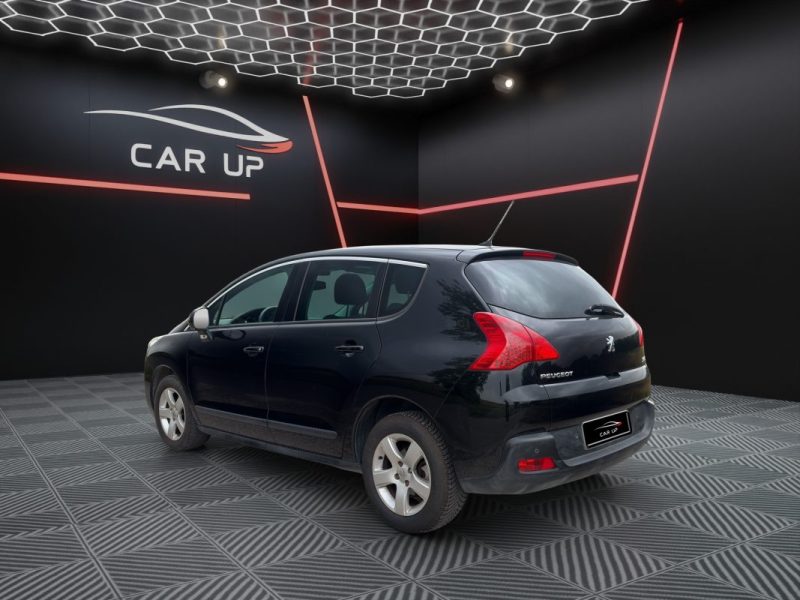 PEUGEOT 3008 1.6 HDI 110 cv Allure / Toit panoramique