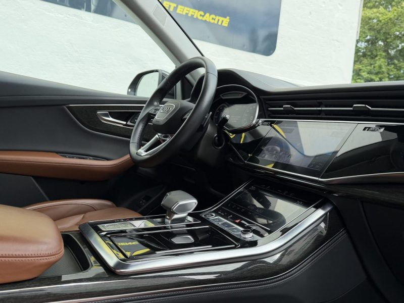 AUDI Q8 55 TFSI-E 381 QUATTRO AVUS ADVANCED TIPTRONIC   1 ERE MAIN  ORIGINE FRANCE GARANTIE 6 MOIS 