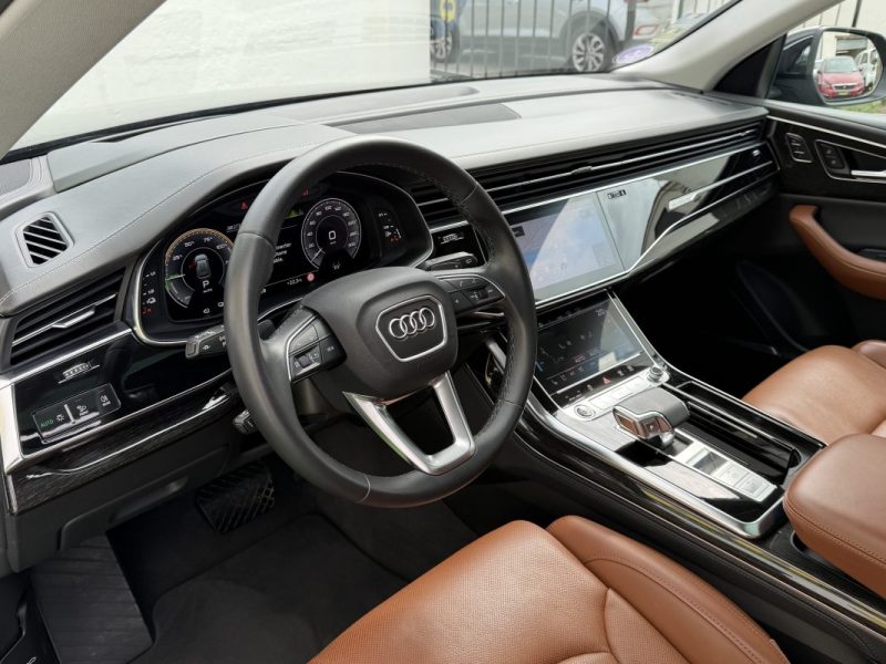 AUDI Q8 55 TFSI-E 381 QUATTRO AVUS ADVANCED TIPTRONIC   1 ERE MAIN  ORIGINE FRANCE GARANTIE 6 MOIS 