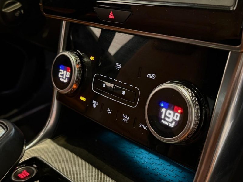 JAGUAR XE R-DYNAMIC 2.0 180CH R-Dynamic S AWD