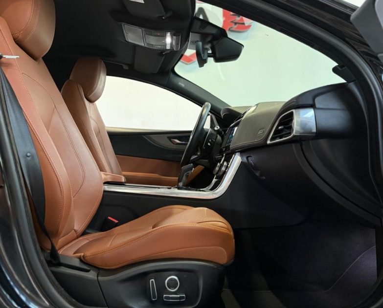 JAGUAR XE R-DYNAMIC 2.0 180CH R-Dynamic S AWD