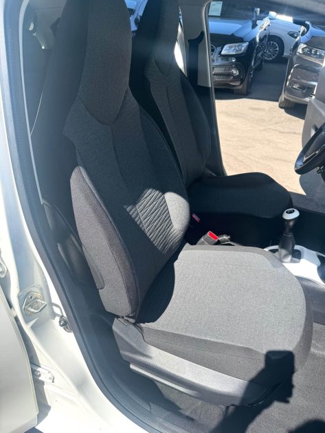 CITROEN C1  1.2 VTI 82 SHINE EDITION PREMIERE MAIN 2015