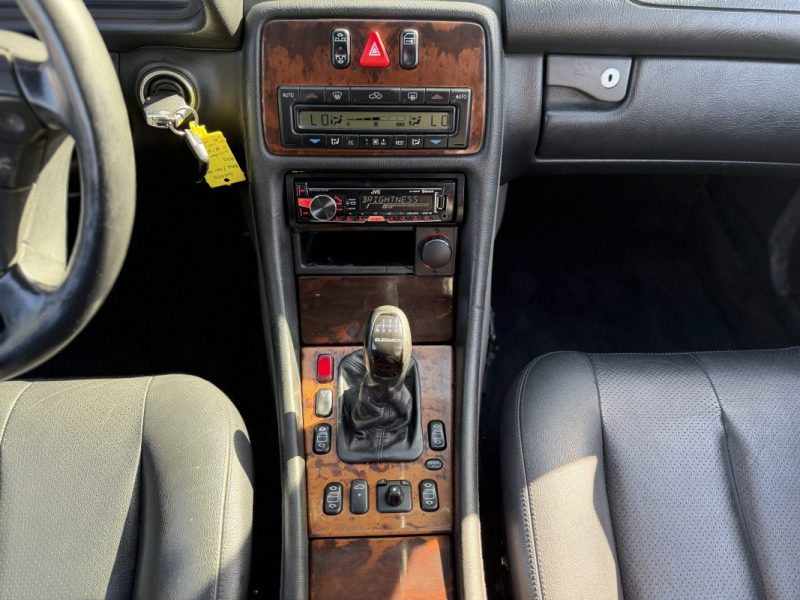 MERCEDES CLK 200K AVANTGARDE 2003