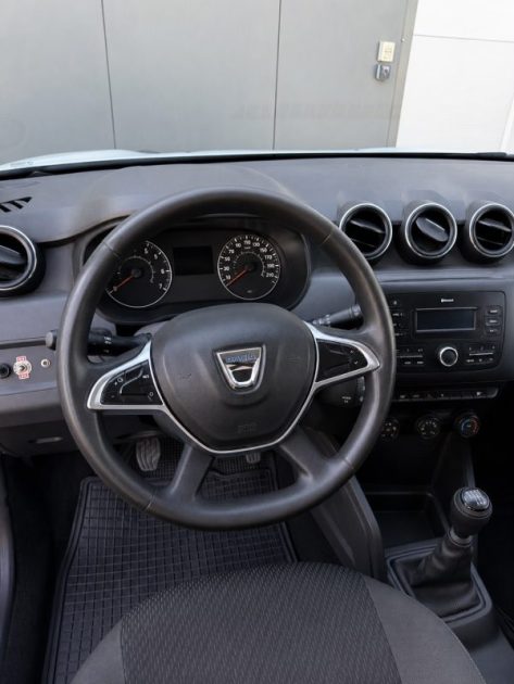 DACIA DUSTER - 1.5 DCI - 110 ch - ESSENTIEL 4X4 - GARANTIE 3 MOIS 