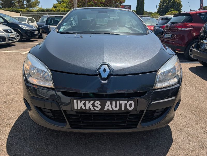 RENAULT MEGANEIII CC 1.9 DCI 130 DYNAMIQUE 2012