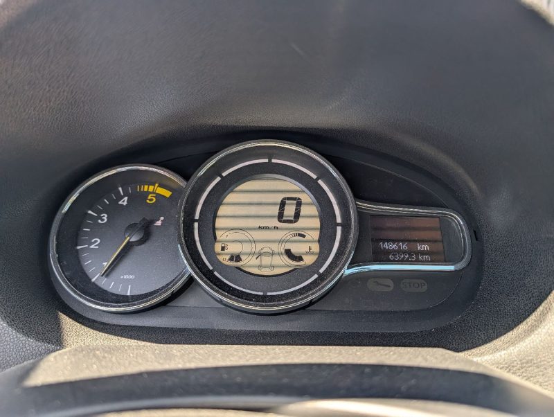 RENAULT MEGANEIII CC 1.9 DCI 130 DYNAMIQUE 2012