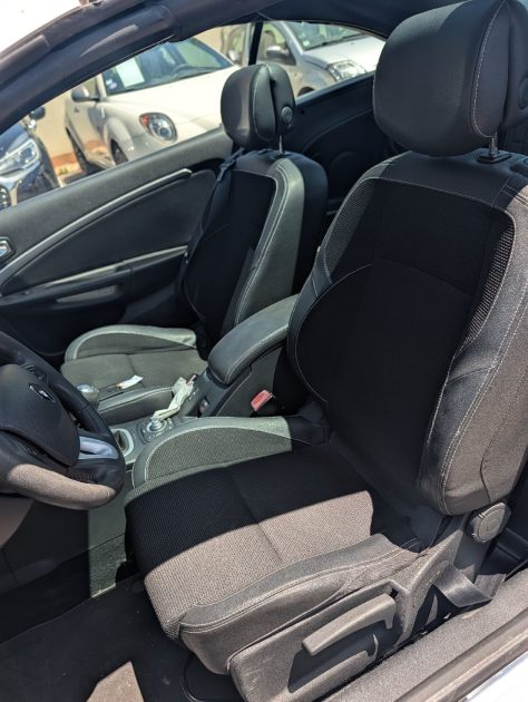 RENAULT MEGANEIII CC 1.9 DCI 130 DYNAMIQUE 2012
