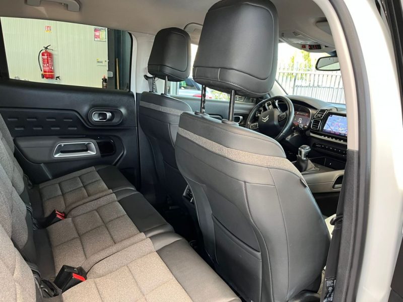 🔹Citroën C5 Aircross 1.5 Bluehdi 131 Ch C-Series📸 Caméra de recul 360°🍏 Apple CarPlay🛡️ Garantie