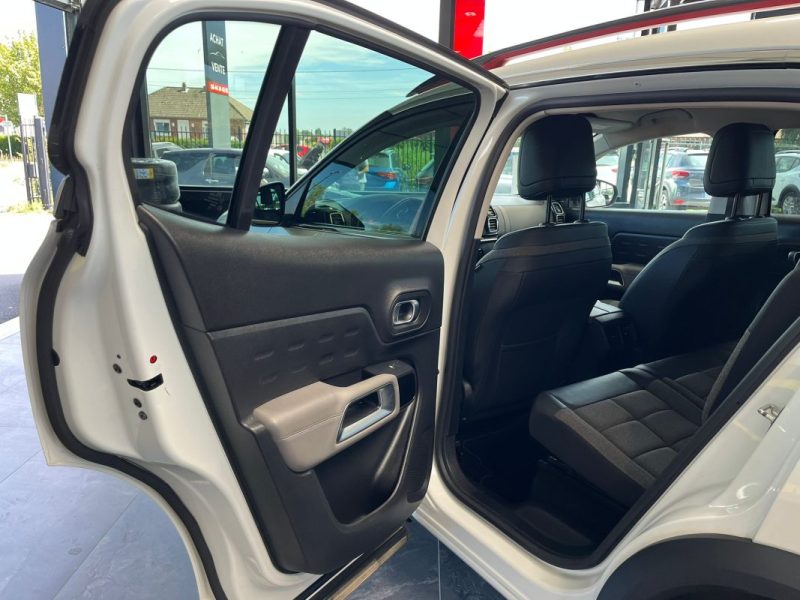🔹Citroën C5 Aircross 1.5 Bluehdi 131 Ch C-Series📸 Caméra de recul 360°🍏 Apple CarPlay🛡️ Garantie