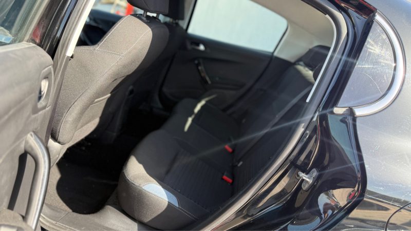 PEUGEOT 208 1.6 VTI 120 ALLURE 2015