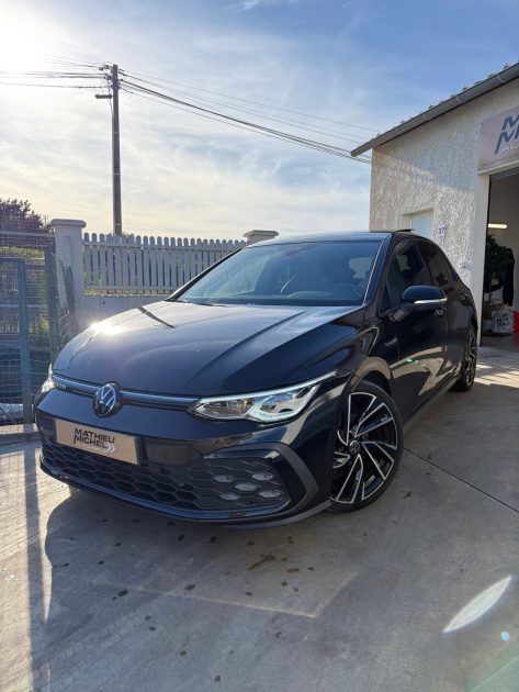 VOLKSWAGEN GOLF 8 GTD 200 DSG 7