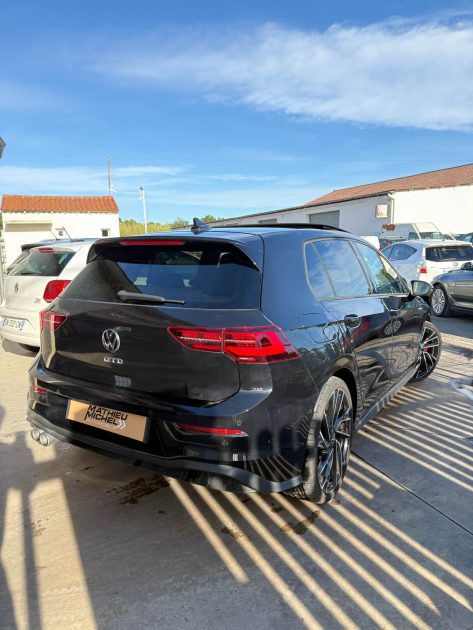 VOLKSWAGEN GOLF 8 GTD 200 DSG 7