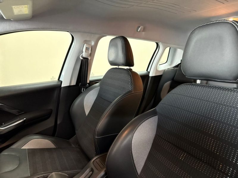 PEUGEOT 2008 1.2 110 EAT6 ALLURE 2016