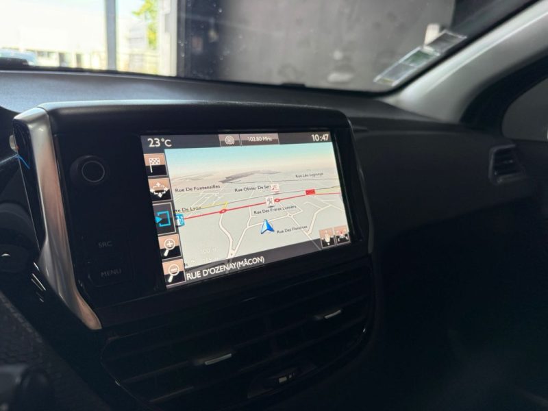 PEUGEOT 2008 1.2 110 EAT6 ALLURE 2016