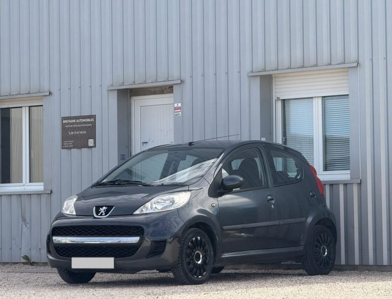 PEUGEOT 107 1.0 12V 68CV URBAN 2009  84 500KM