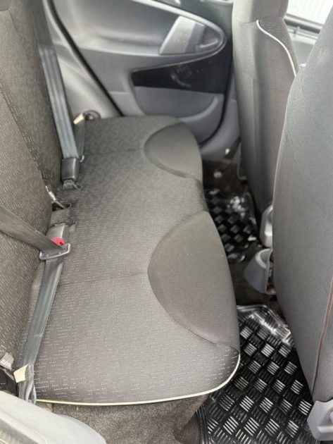 PEUGEOT 107 1.0 12V 68CV URBAN 2009  84 500KM