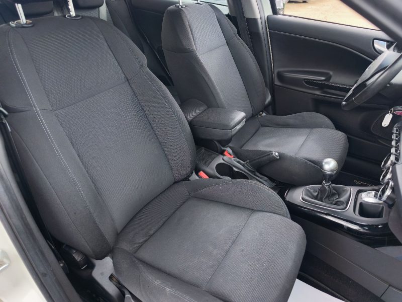 ALFA ROMEO GIULIETTA 1.4 TJET120 DISTINCTIVE 2011