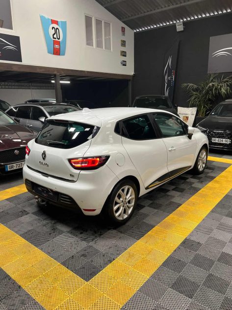 MAGNIFIQUE RENAULT CLIO IV 0.9 TCE 90 CH (CLIMATISATION AUTOMATIQUE, CAMÉRA DE RECUL, CARPLAY)⭐️⭐️⭐️
