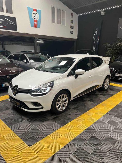 MAGNIFIQUE RENAULT CLIO IV 0.9 TCE 90 CH (CLIMATISATION AUTOMATIQUE, CAMÉRA DE RECUL, CARPLAY)⭐️⭐️⭐️