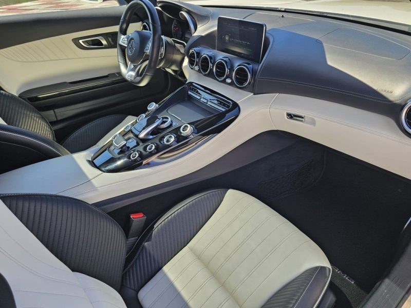 MERCEDES-BENZ AMG GT 4.0 V8 Bi-Turbo / Toit Pano / Garantie 12 mois
