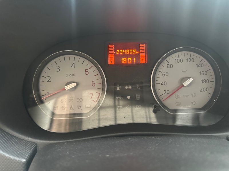 DACIA SANDERO 1.5 DCI LAUREATE 2011
