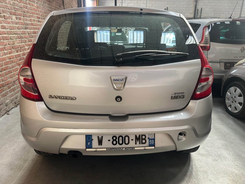 DACIA SANDERO 1.5 DCI LAUREATE 2011