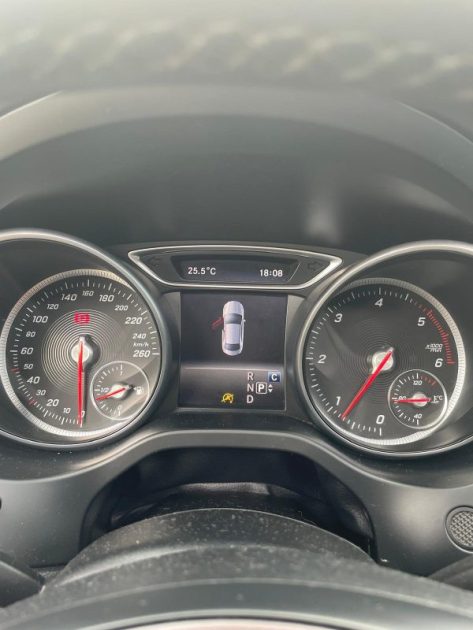 MERCEDES CLA COUPÉ CLA 200 CDI 