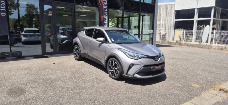 TOYOTA C-HR Dynamic 122 ch Phase 2 1.8 VVT-i HSD Hybrid Boîte auto / Caméra de recul / CarPlay
